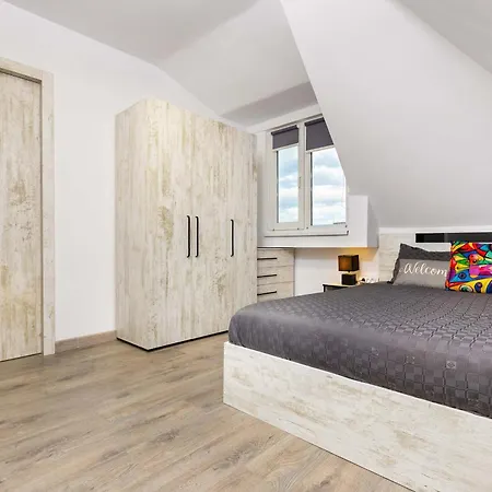 Top-floor Flat With Balcony By Flat Manаger * Filibe