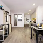 Top-floor Flat With Balcony By Flat Manаger Апартаменты Пловдив